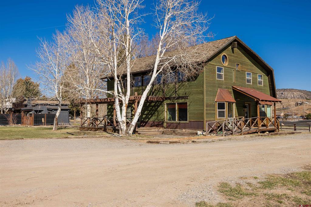 255 Hunter Parkway Property Photo 4