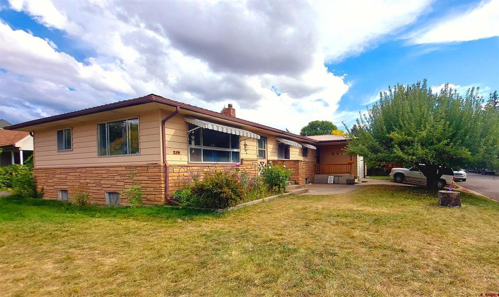 229 Colorado Ave Property Photo 1