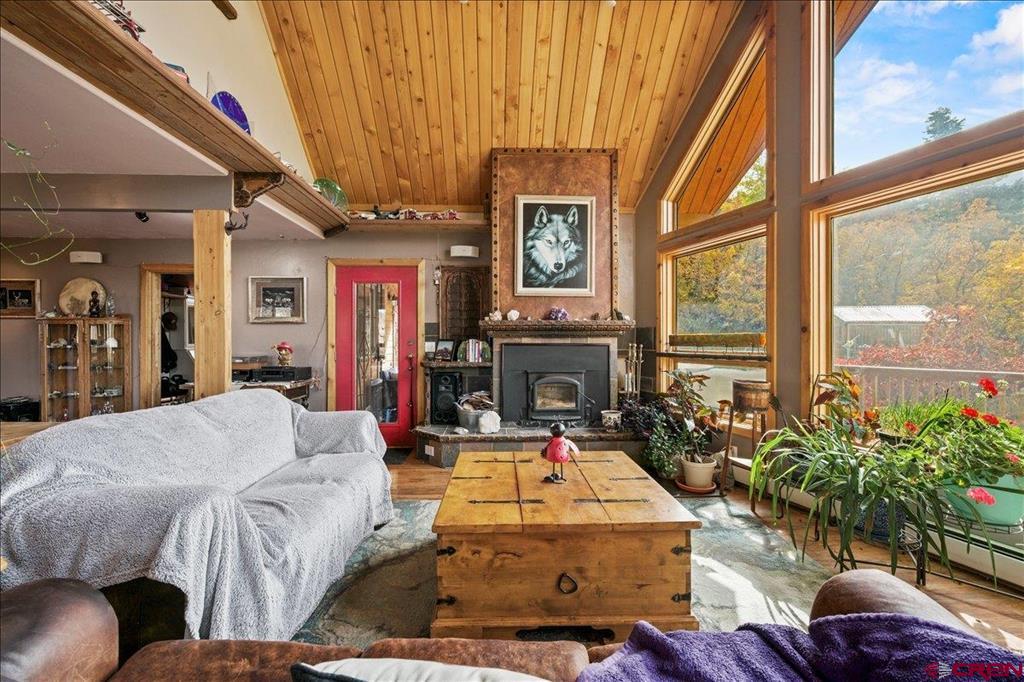 87 Which Way Property Photo 8