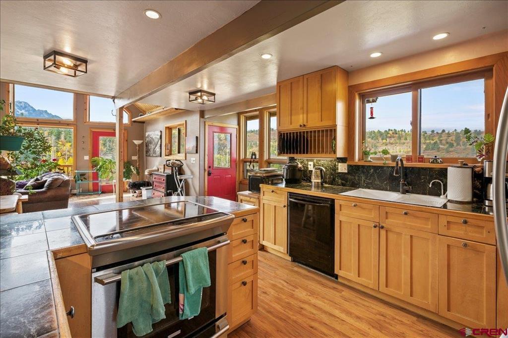 87 Which Way Property Photo 13