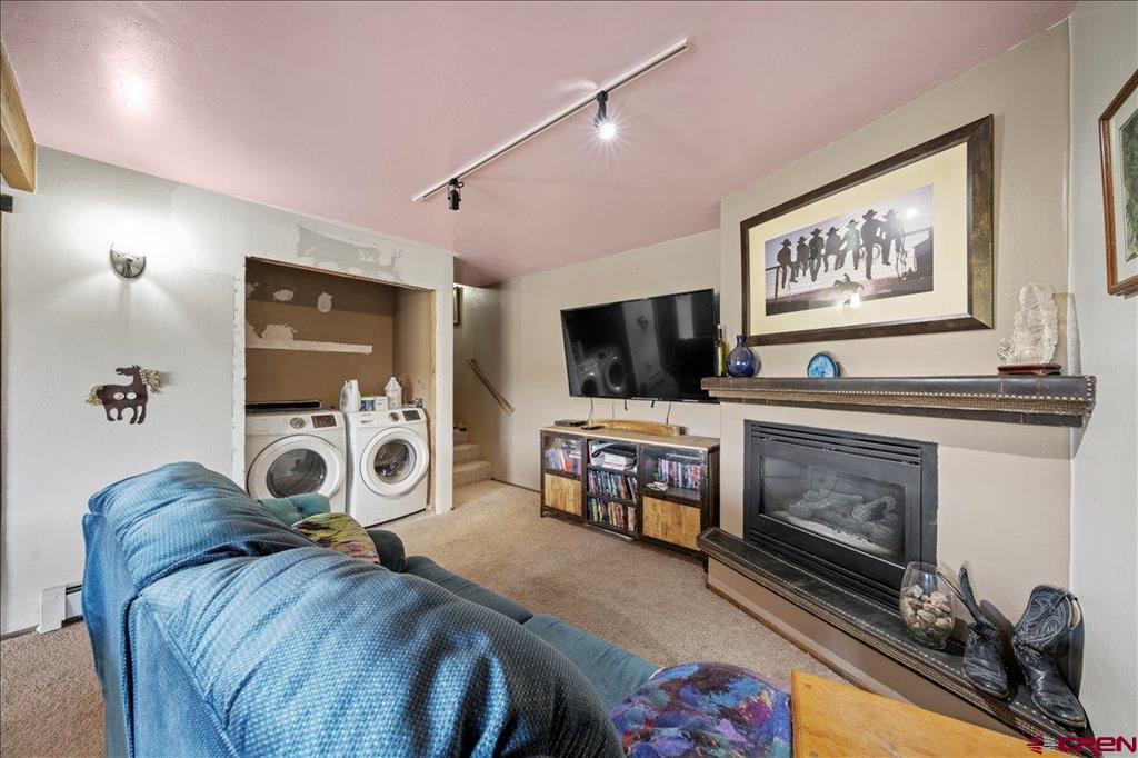 87 Which Way Property Photo 25