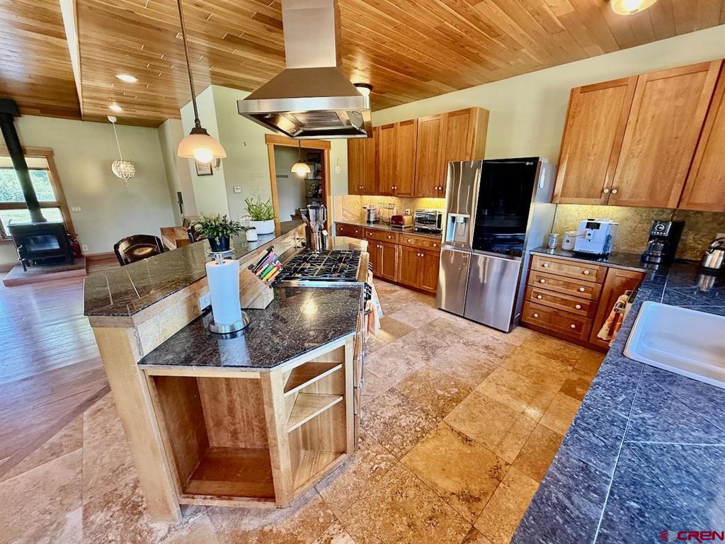 82 Rockey River Lane Property Photo 1