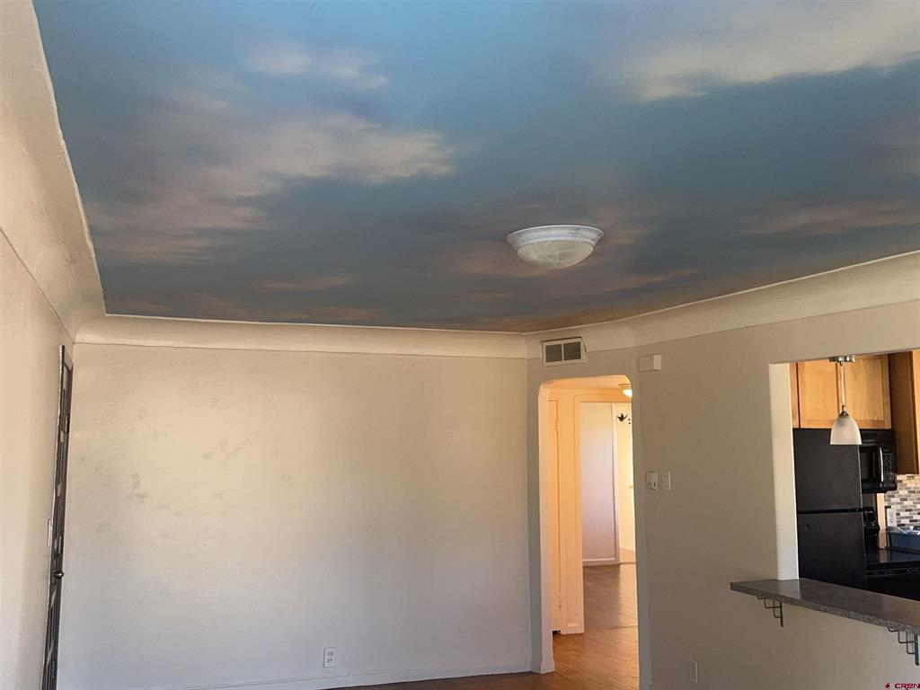 210 W Coronado Property Photo 5