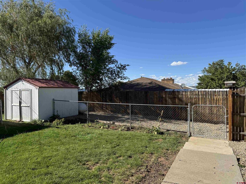 210 W Coronado Property Photo 26