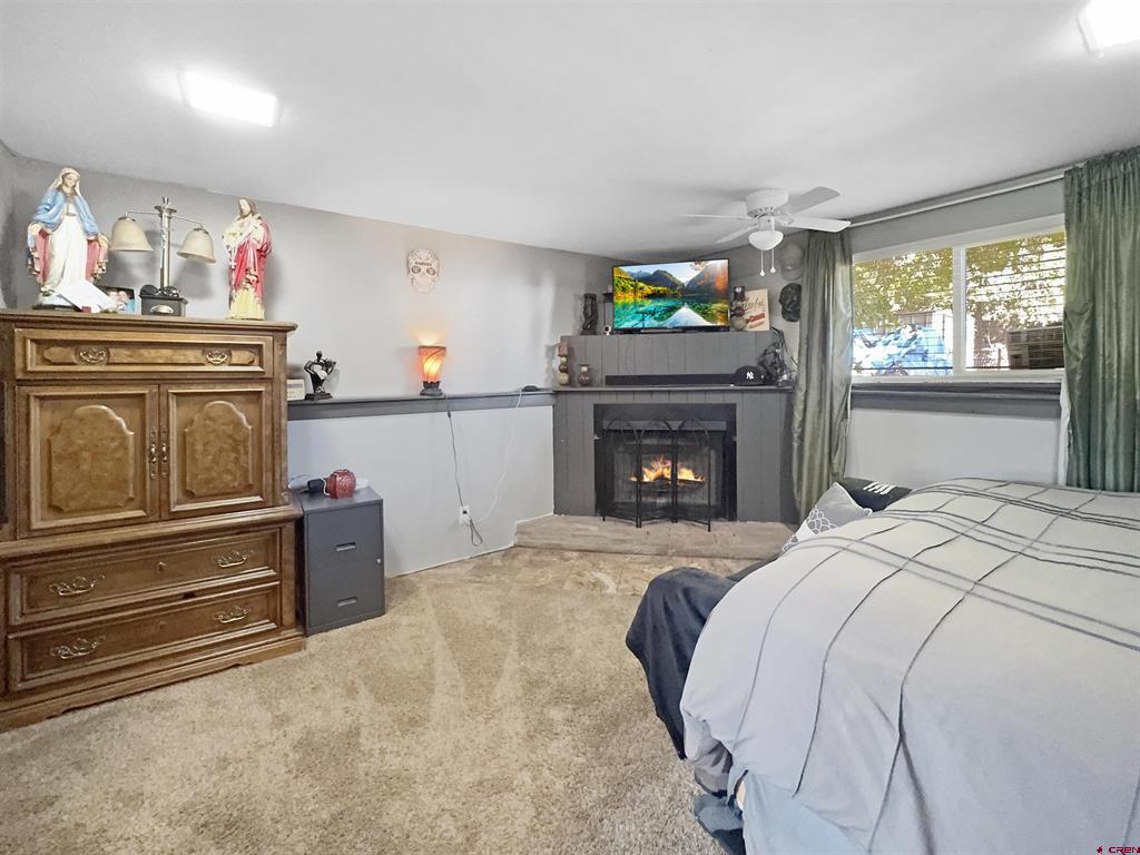 8 W Tenth Street Property Photo 18