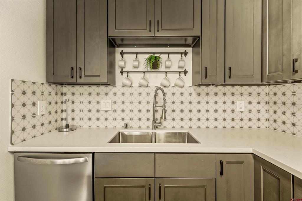 217 Pinon Causeway Property Photo 12