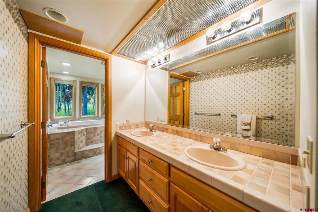 201 Columbine Drive Property Photo 32
