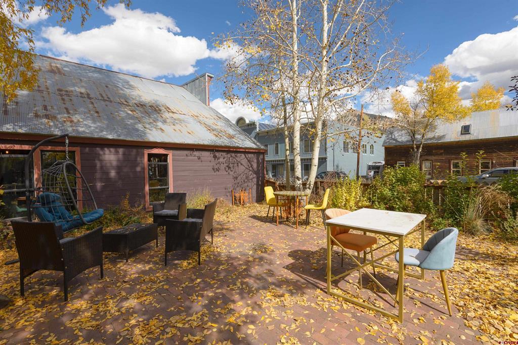 517 Second Street Property Photo 7