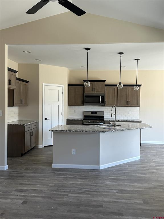 1823 6429 Circle Property Photo 10