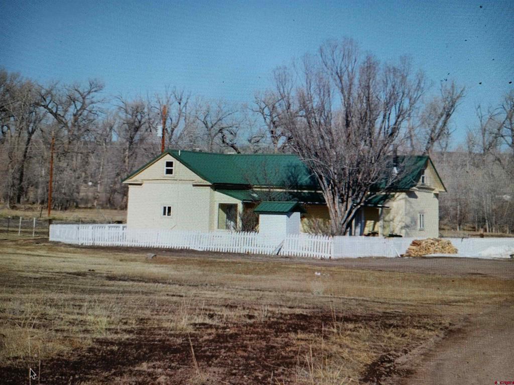12753 13.5 Road Property Photo 2