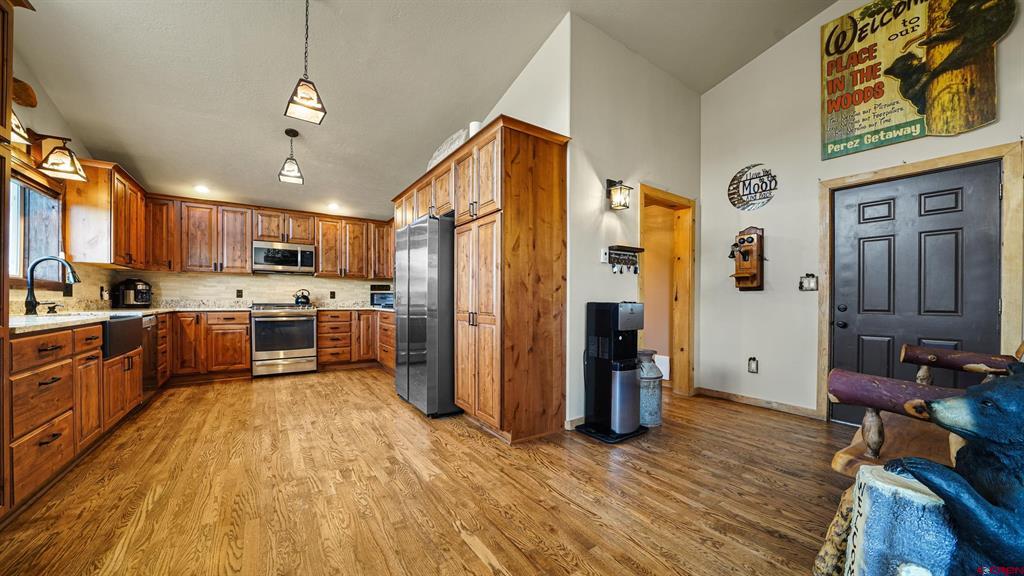 38721 Yeoman Road Property Photo 13