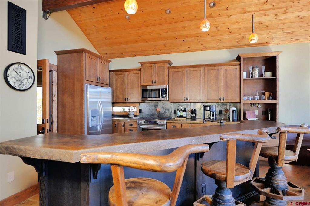 178 Valley View Road Property Photo 7