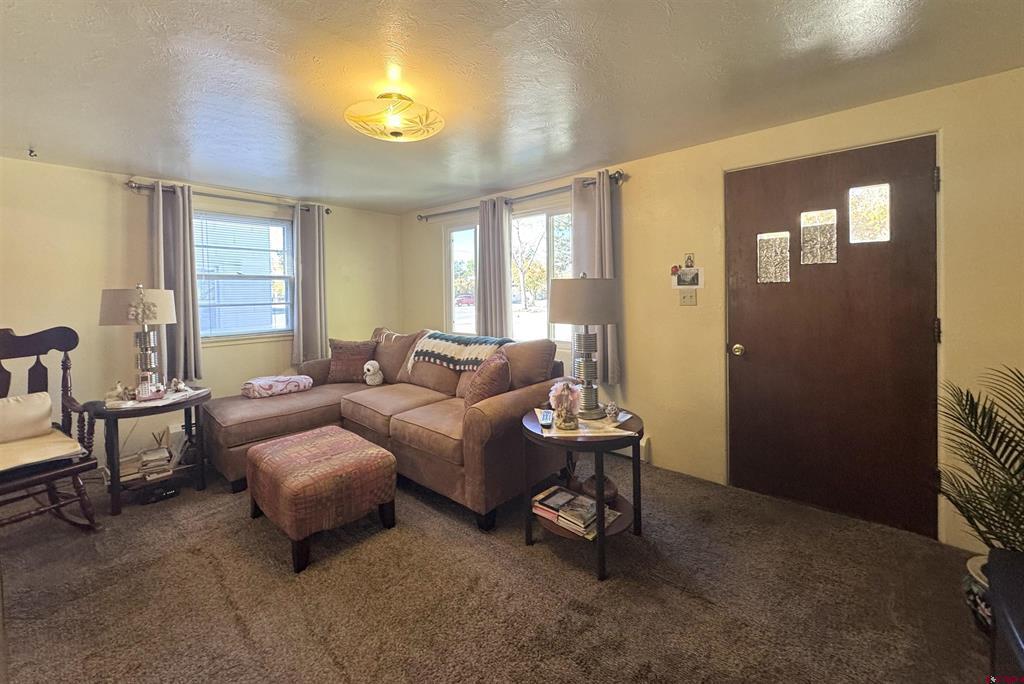 631 Second St Property Photo 6