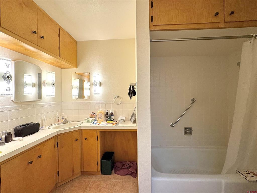 631 Second St Property Photo 17
