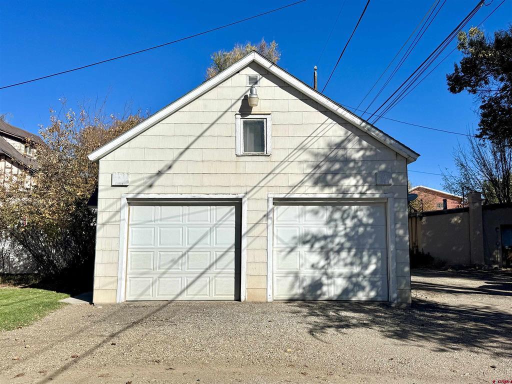 631 Second St Property Photo 30