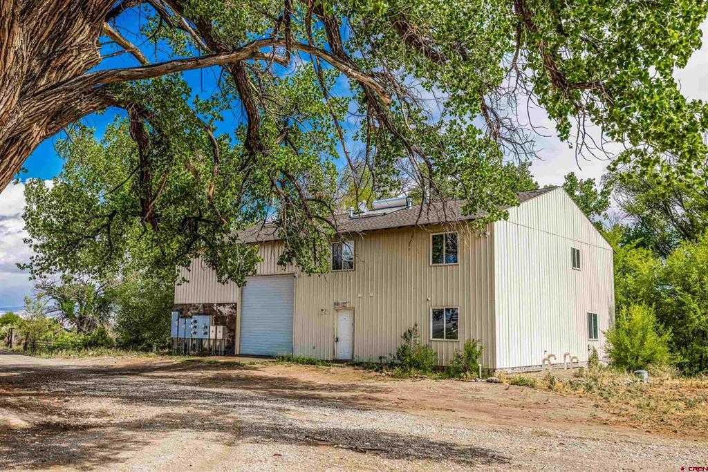 17377 Breeze Road Property Photo 8