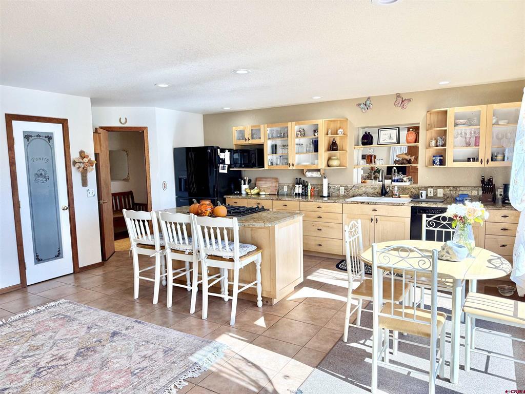 10528 Bostwick Park Road Property Photo 9