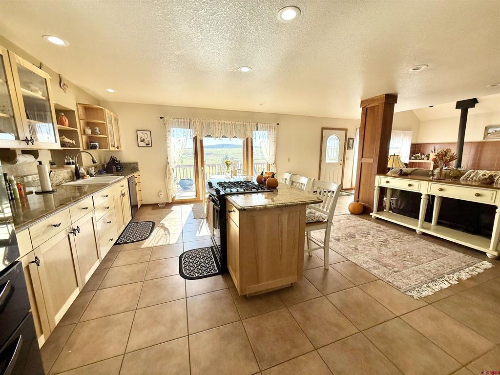 10528 Bostwick Park Road Property Photo 10