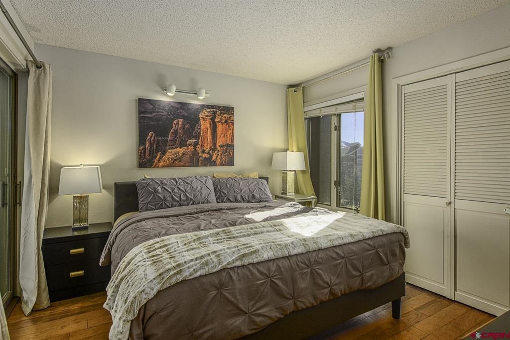25 Emmons Road Property Photo 15