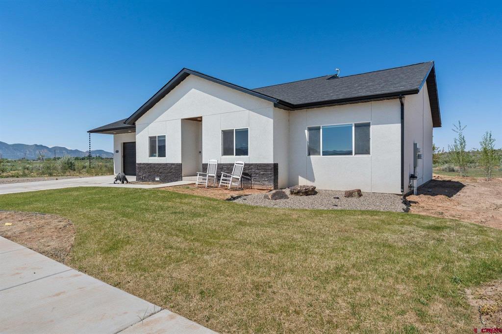 1517 Golf Course Lane Property Photo 1