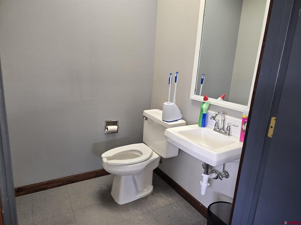 170 S Skylane Property Photo 8