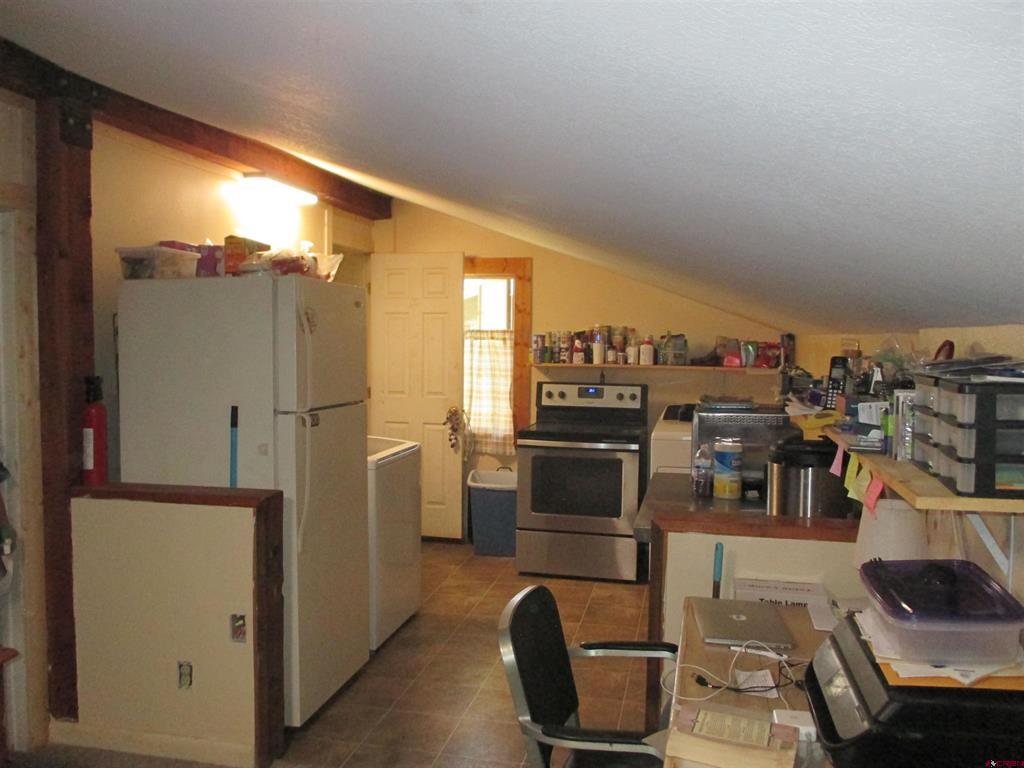 205 N Gunnison Avenue Property Photo 37