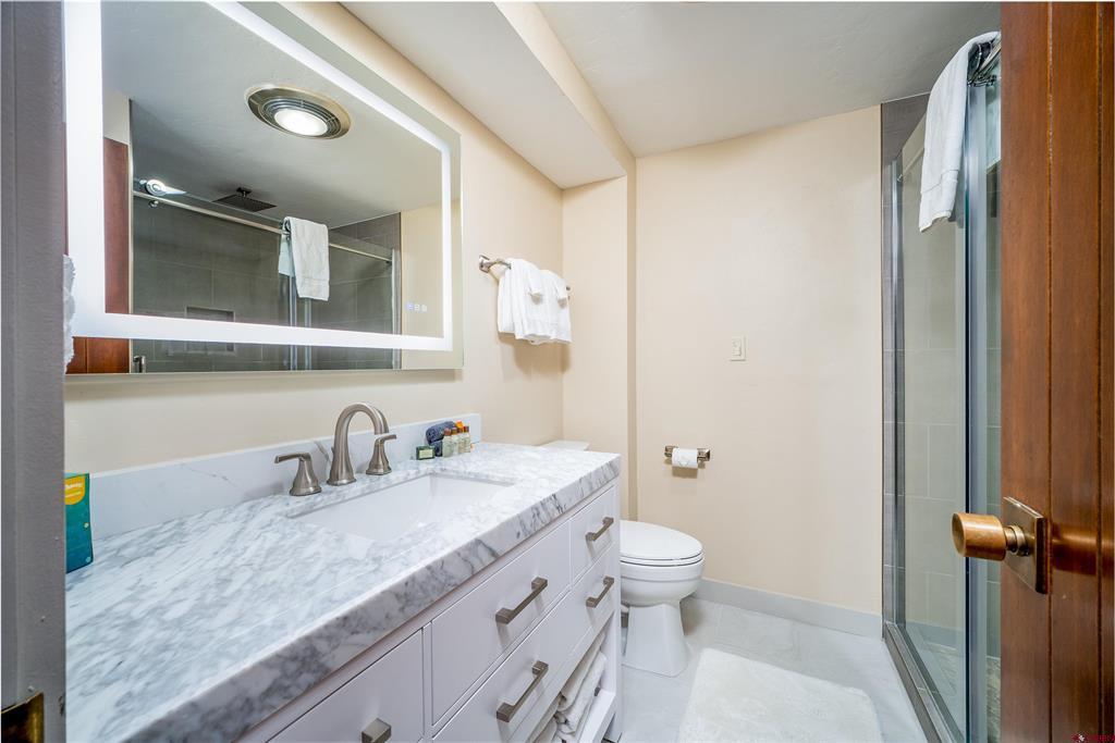 314 N Tamarron Drive Property Photo 11
