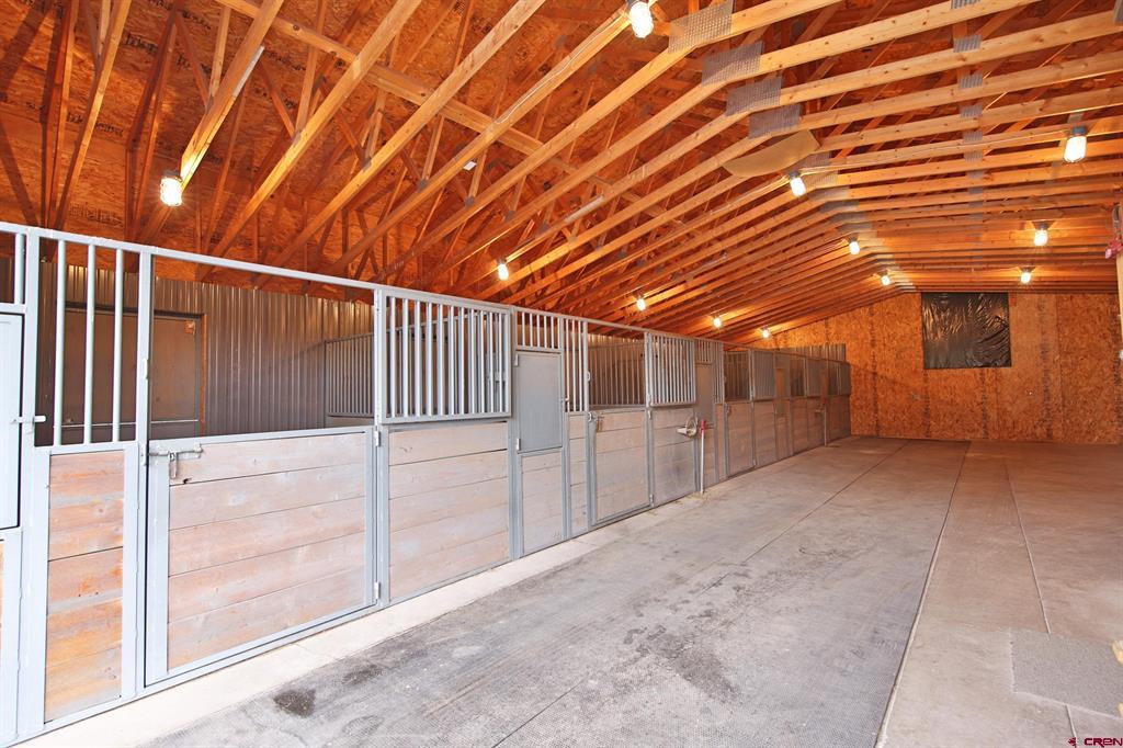 10497 54 7/10 Road Property Photo 28