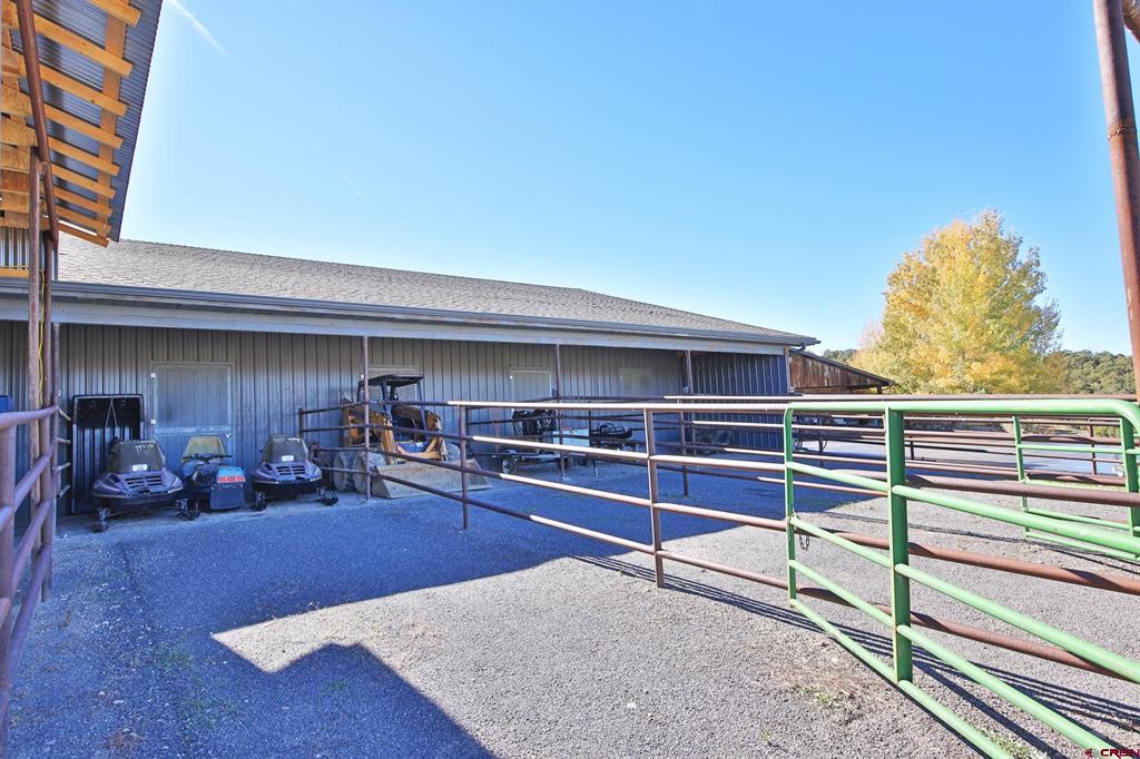 10497 54 7/10 Road Property Photo 33