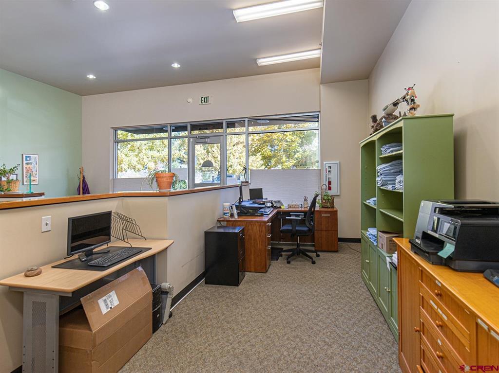 555 Rivergate Lane Property Photo 6