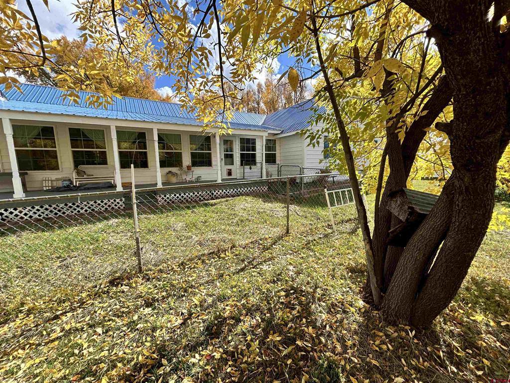 25075 38.1 Road Property Photo 1