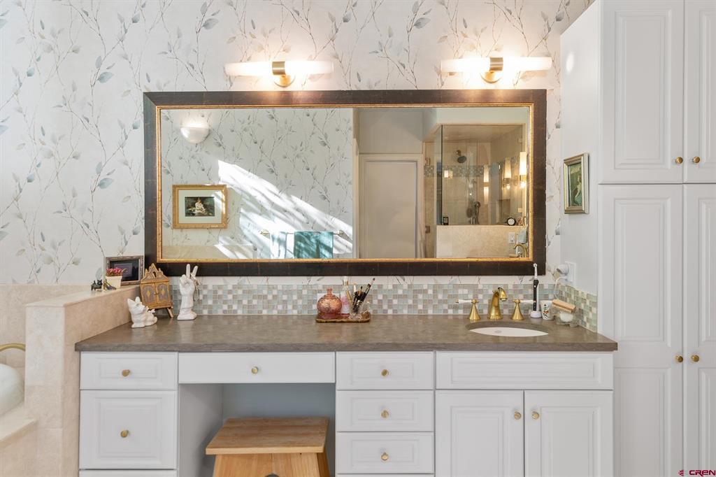 721 E Columbia Property Photo 16