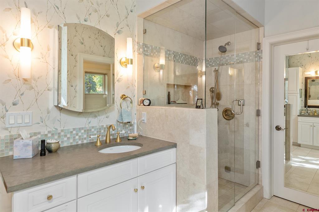 721 E Columbia Property Photo 17