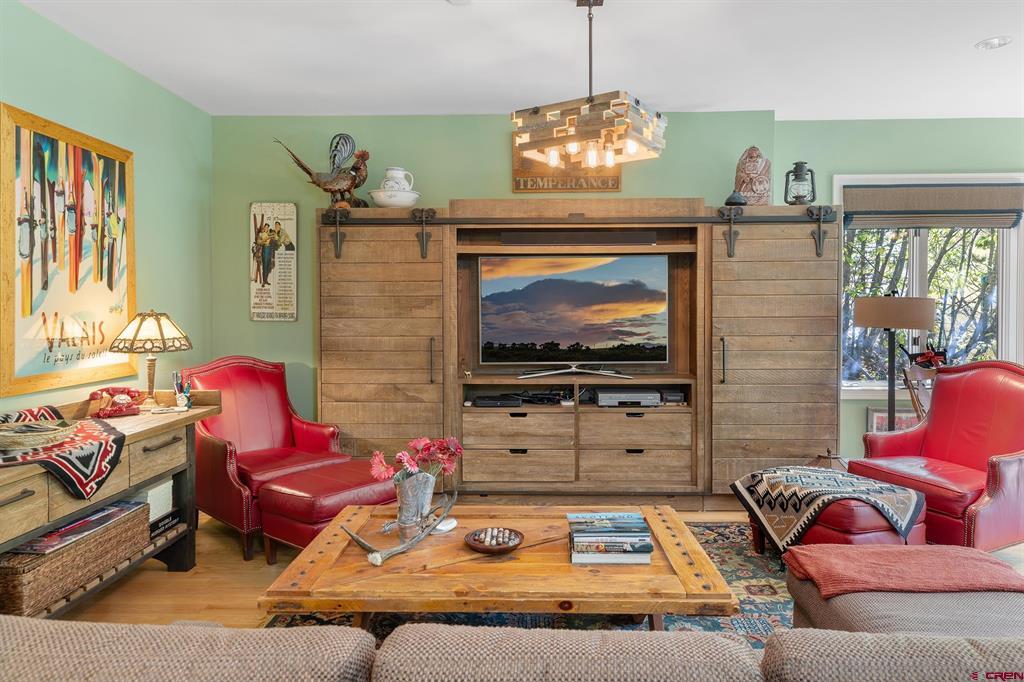 721 E Columbia Property Photo 36