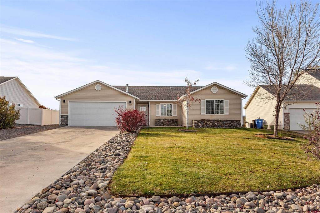 1512 Branding Iron Drive Property Photo 1