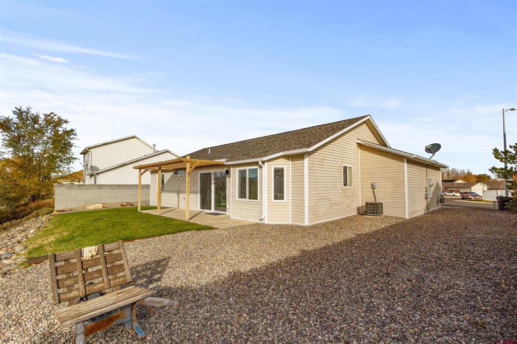 1512 Branding Iron Drive Property Photo 17