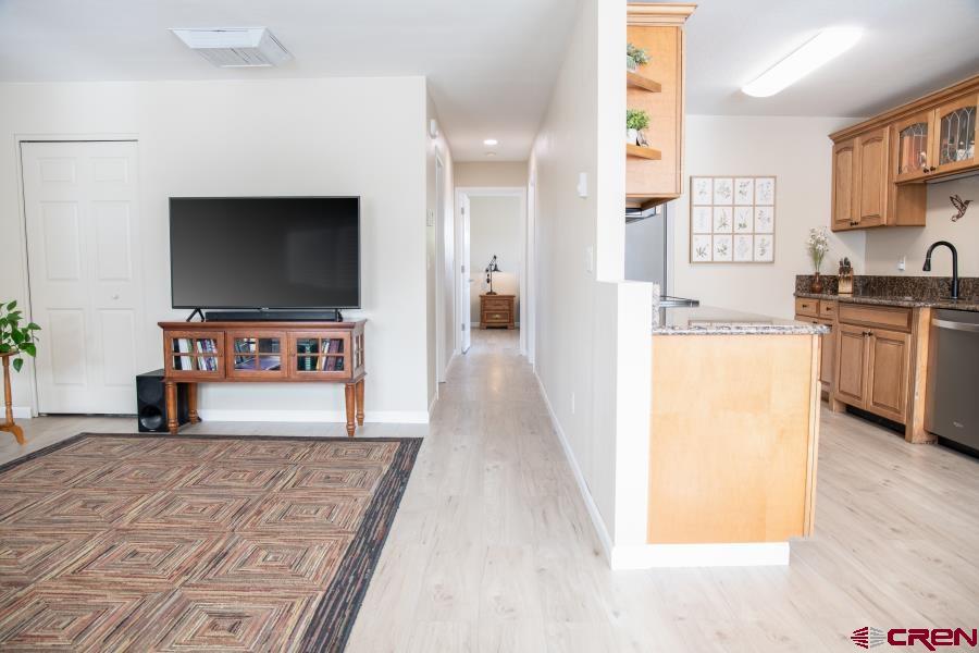 490 6403 Property Photo 7