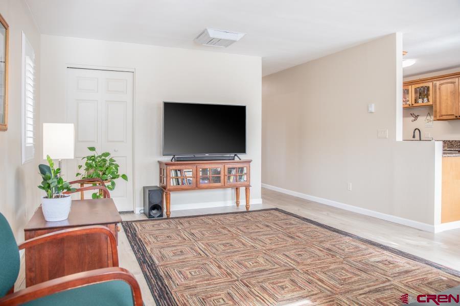 490 6403 Property Photo 17