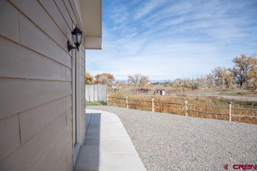 490 6403 Property Photo 32