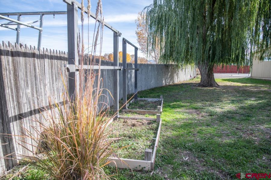 490 6403 Property Photo 36