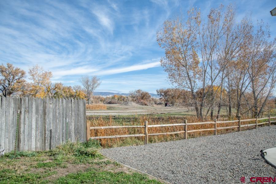 490 6403 Property Photo 40