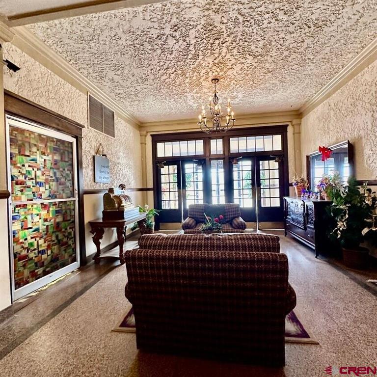 925 1st Avenue Property Photo 15