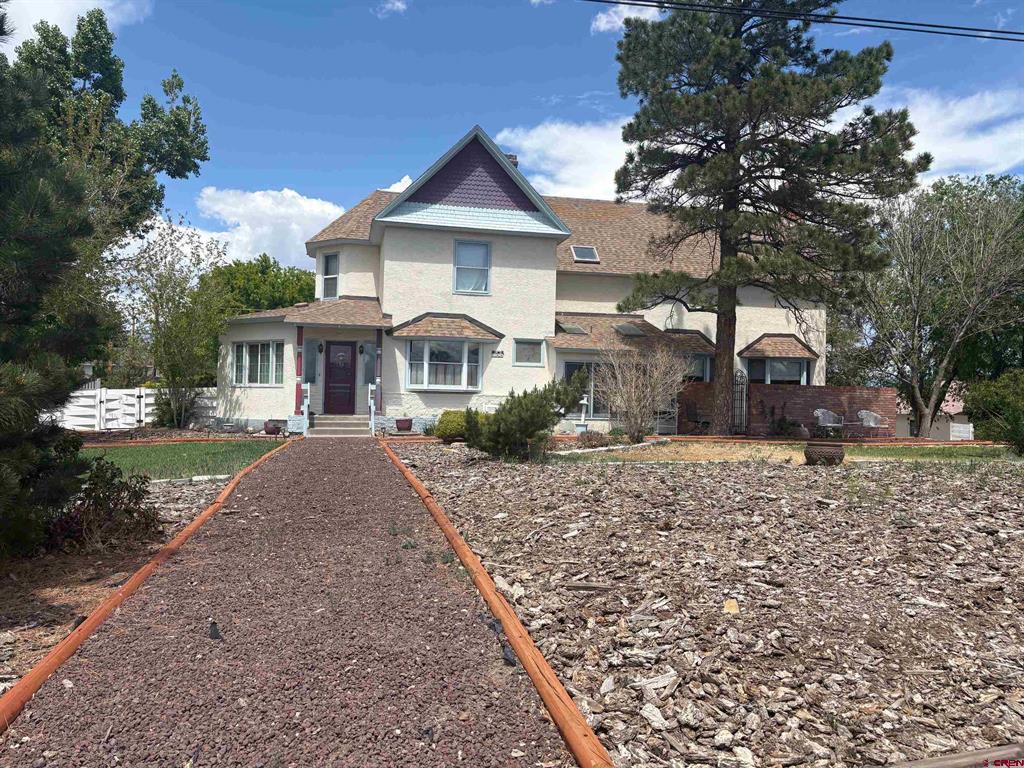 184 Garnet Avenue Property Photo 1