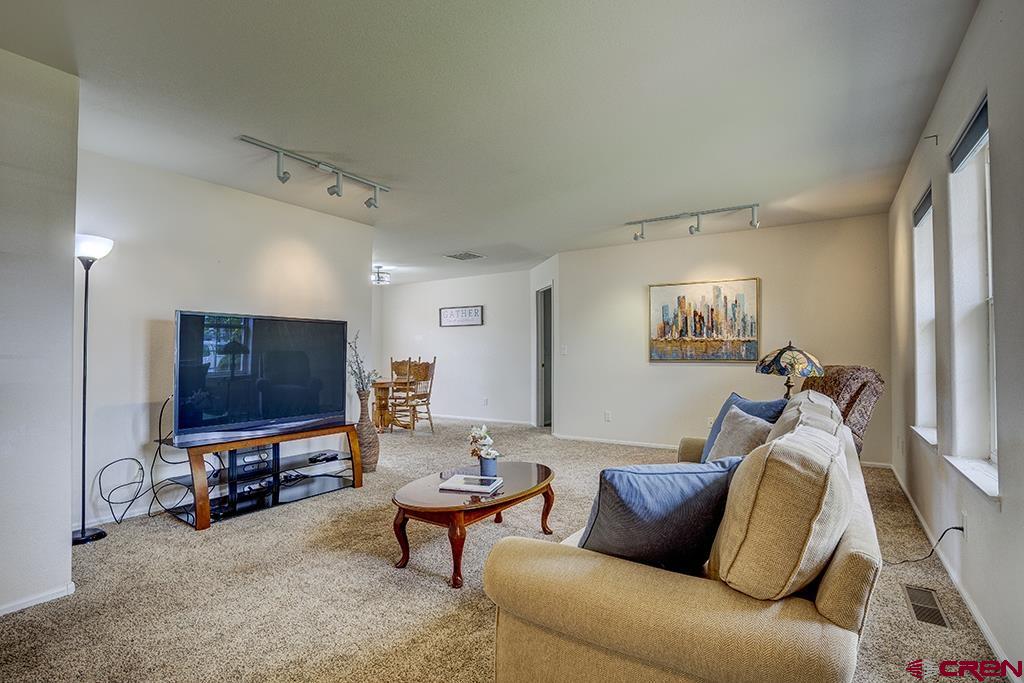 510 N Texas Street Property Photo 4