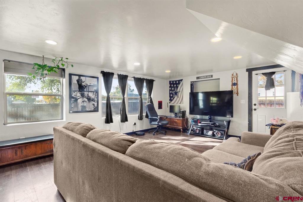 701 Highway 50 Property Photo 19