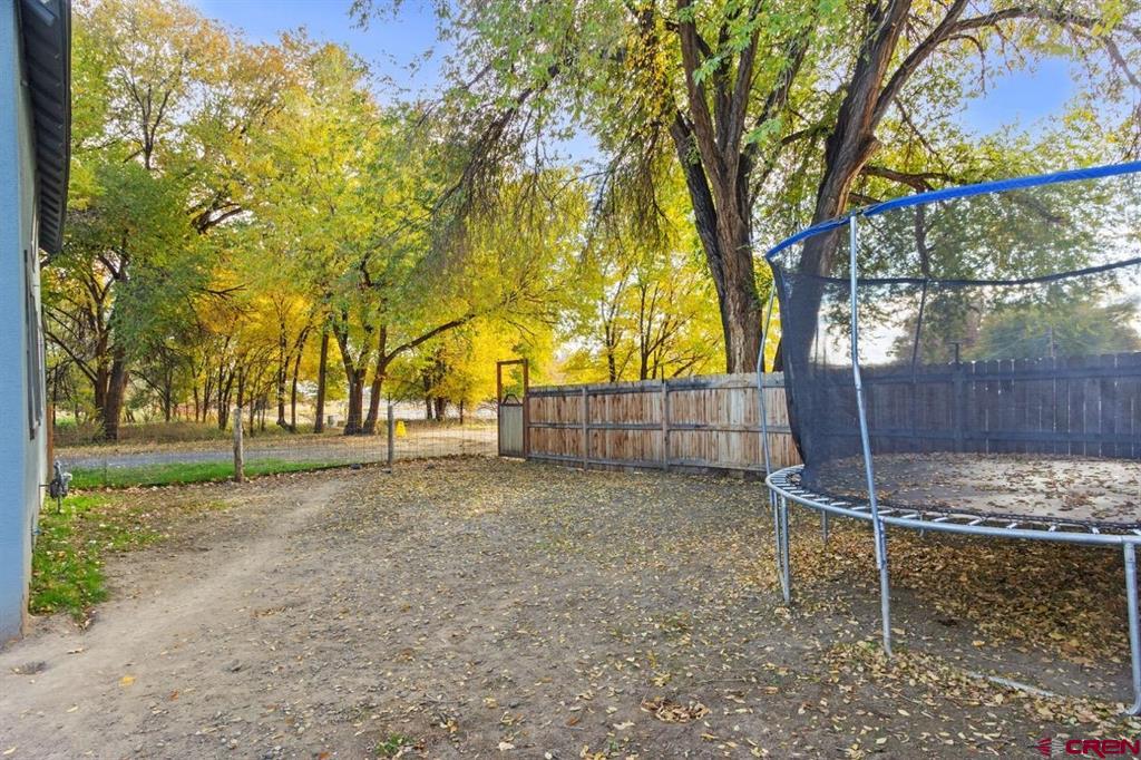 701 Highway 50 Property Photo 32