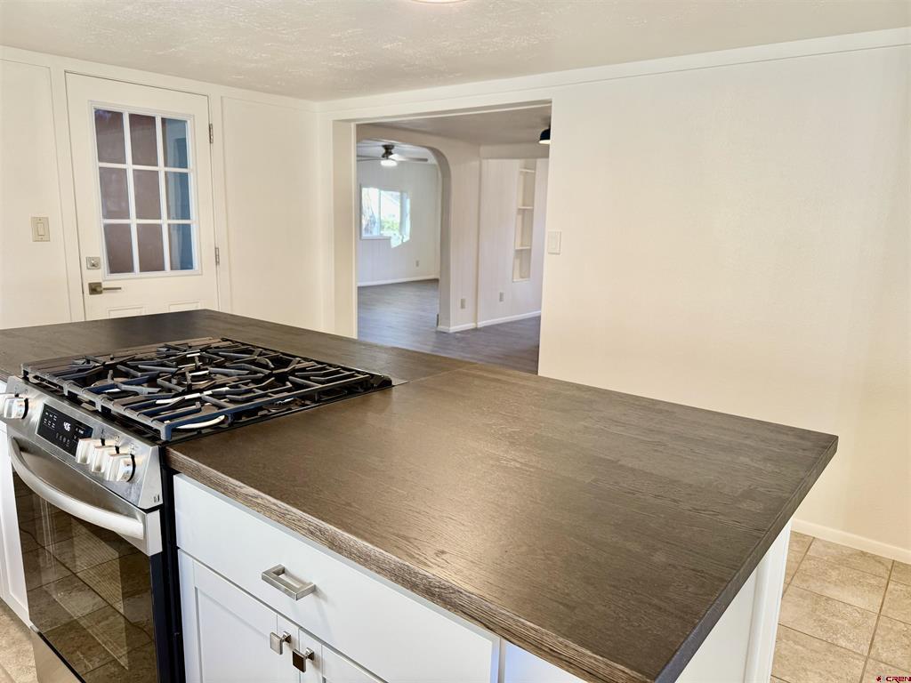 460 Fox Street Property Photo 14