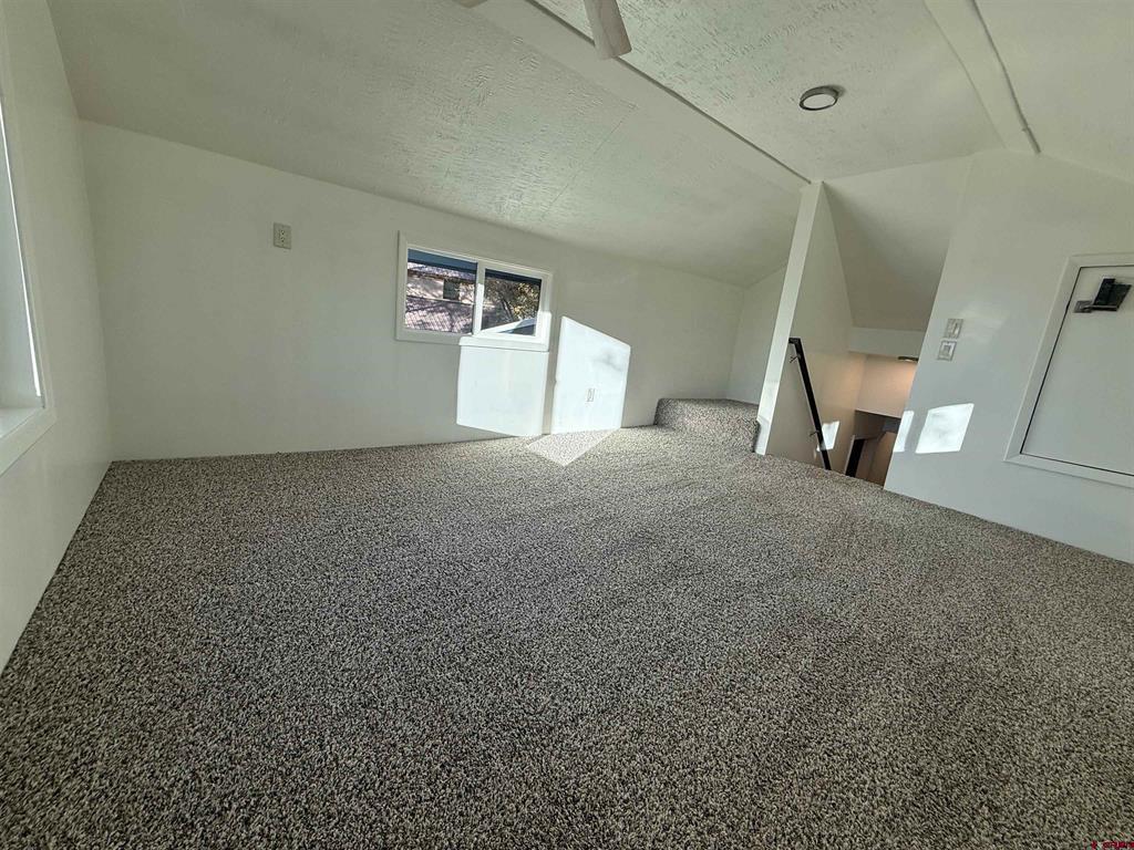460 Fox Street Property Photo 28
