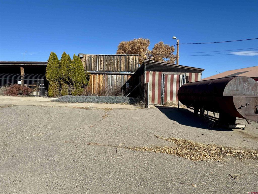 2591 E Main Property Photo 36