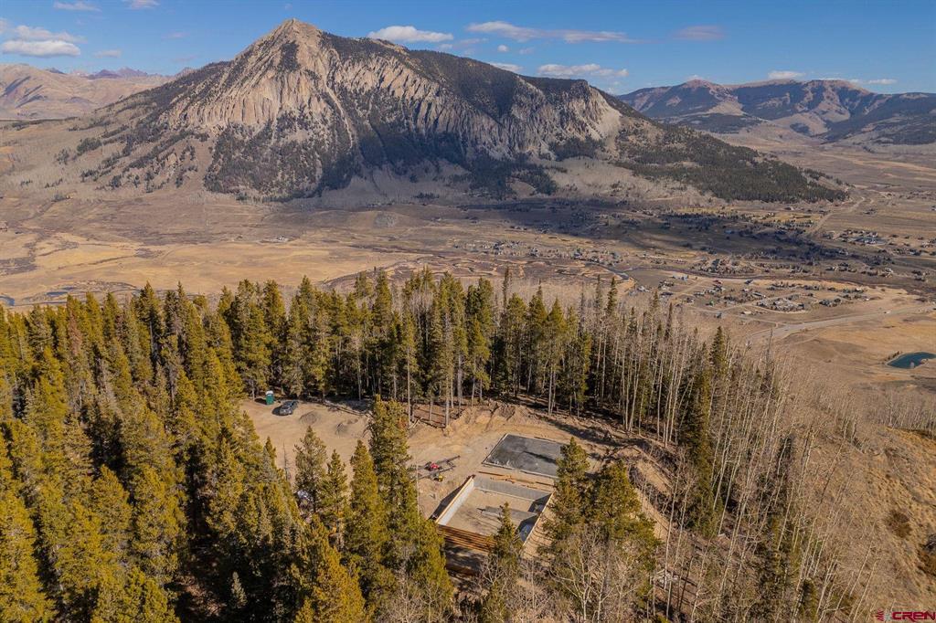 997 Saddle Ridge Road Property Photo 1